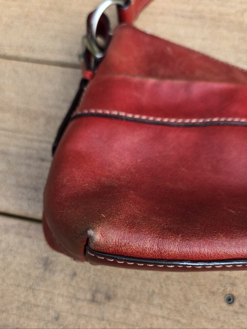 Fossil Leather Emily Shoulder Bag - Picture 14 of 16